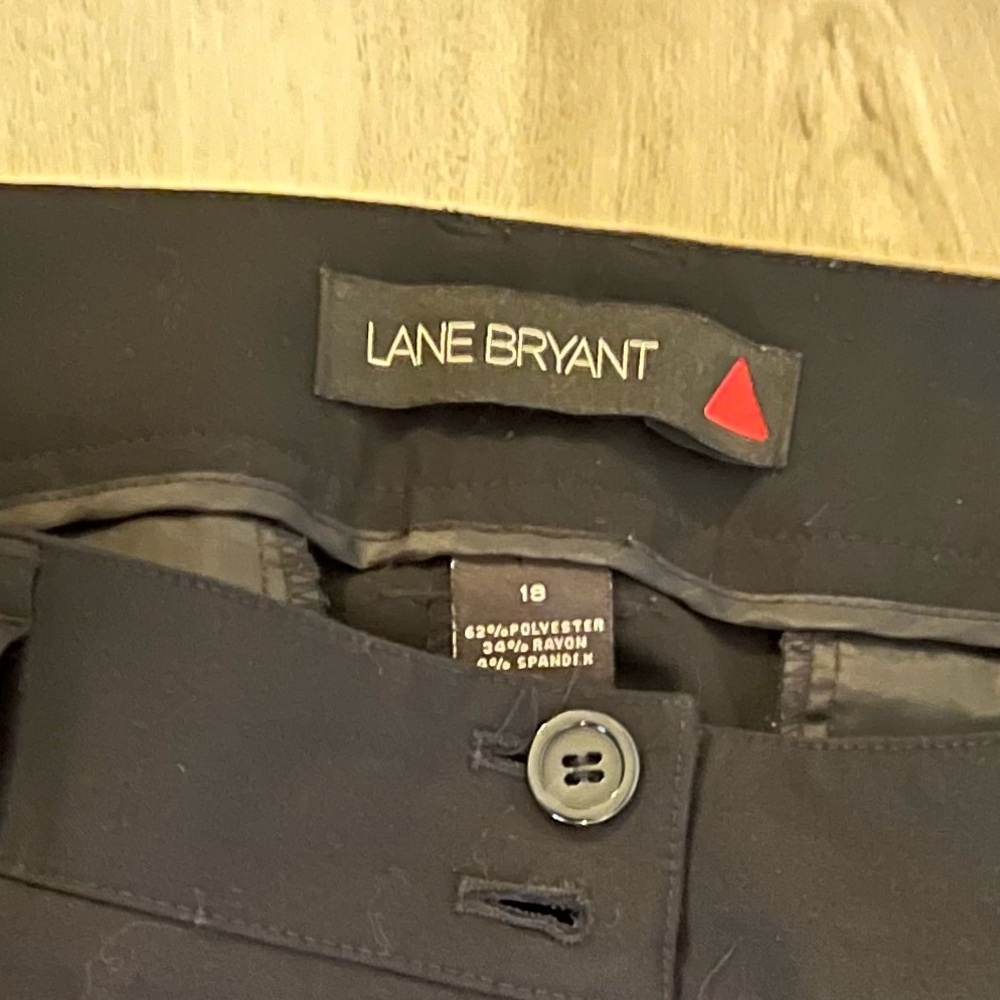 Lane Bryant Black Pant Red Triangle - Size 18 - Picture 12 of 12
